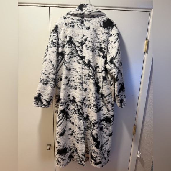 River Island Black and White Pea Coat - Picture 2 of 3